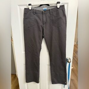 Columbia Women's Size 14 Straight Leg Jeans Gray Mid Rise Stretch Lined Cuffs